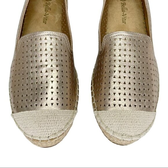 Bella Vita Channing Champagne Perforated Leather Womens Loafers Size 11 Wide - Picture 6 of 12